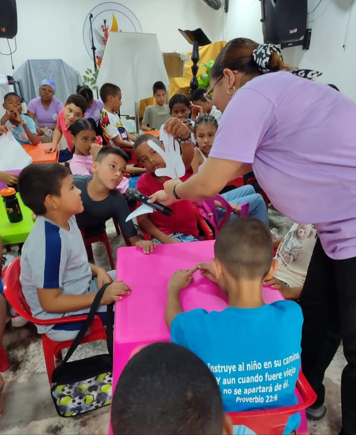 Clases y Talleres de Manualidades